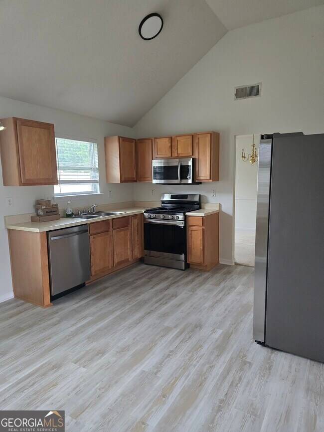 Building Photo - 612 Pipkin Dr