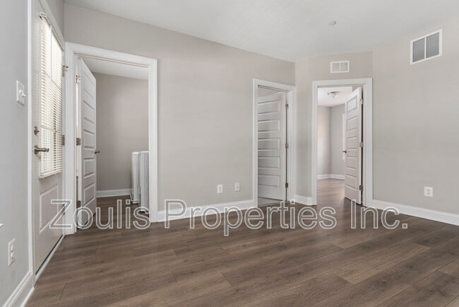 Building Photo - 43 A - L E Gordon St