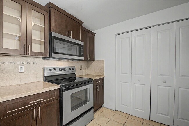 Building Photo - 1250 S Miami Ave