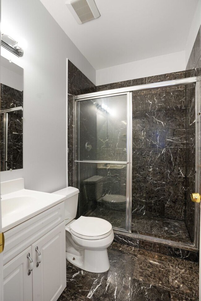 Building Photo - 2351 W Harrison St