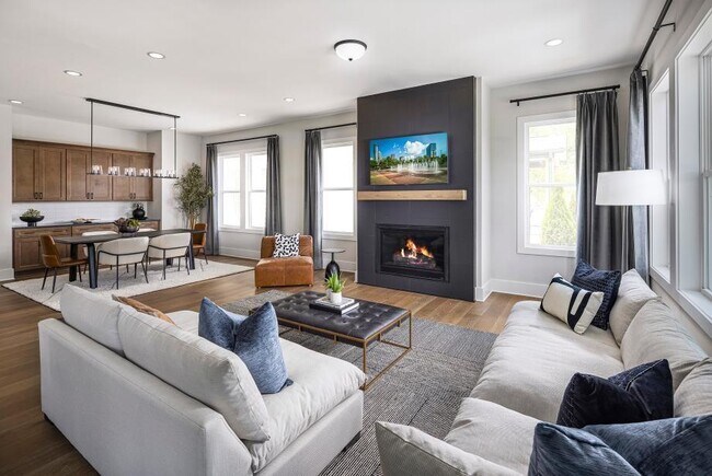 Building Photo - 1114 Winding Br Dr