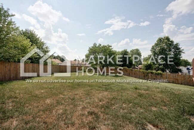 Building Photo - 416 Sandburg Dr