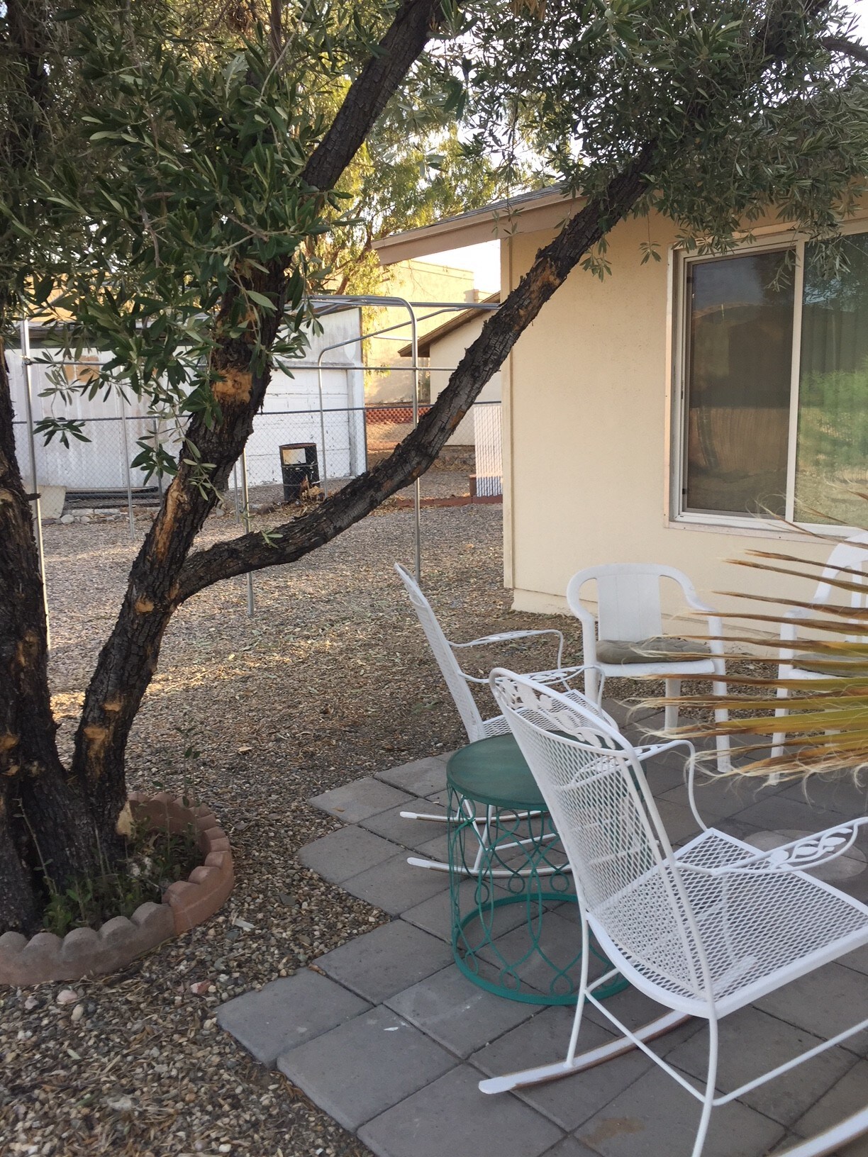 Building Photo - 1961 Park Terrace Pl