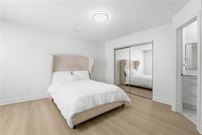 Building Photo - 904 Wentworth Ct
