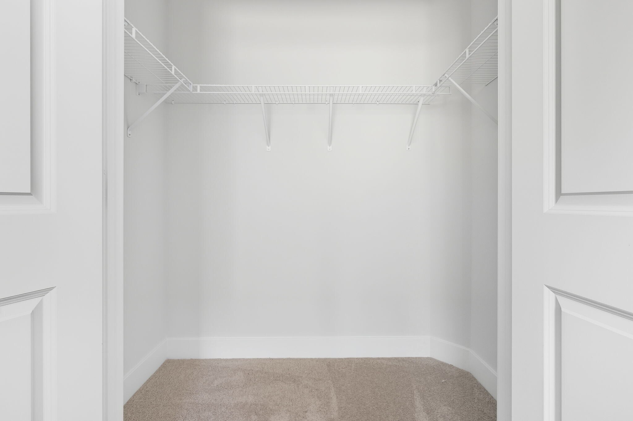 Building Photo - 328 Ridge Rd