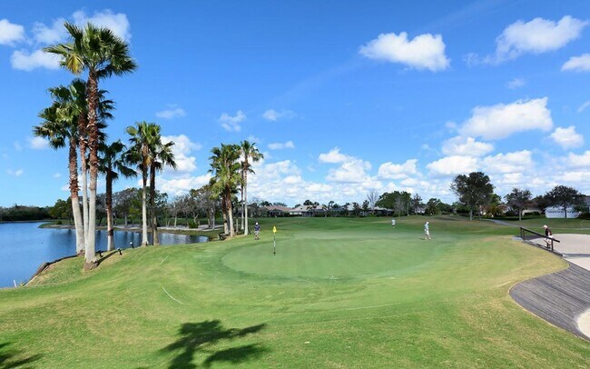 Building Photo - 2BR/2BA Lake View Condo in Heritage Oaks Golf & Country Club