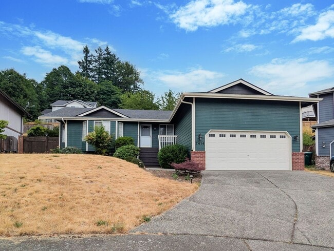 Primary Photo - Move in ready 3 bed 2 bath rambler w/ air ...