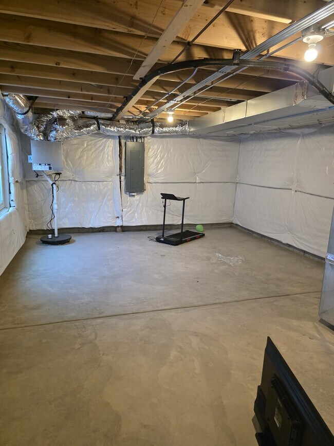 Building Photo - 6802 Daly Ln