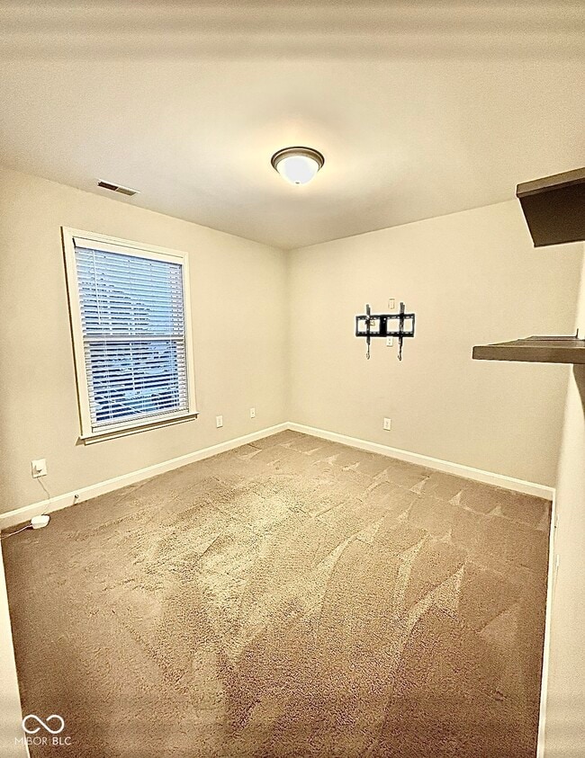 Building Photo - 836 N Beville Ave