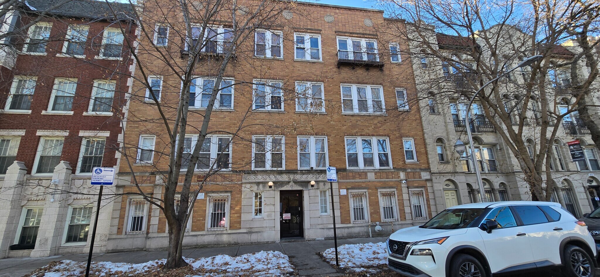 Building Photo - 6812 N Wayne Ave