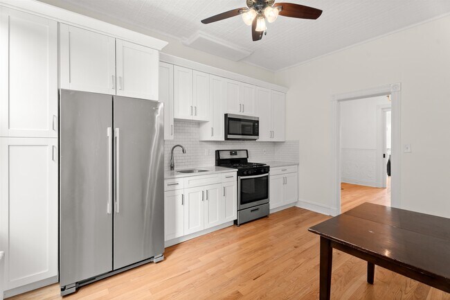 Building Photo - 103 Sanford Pl