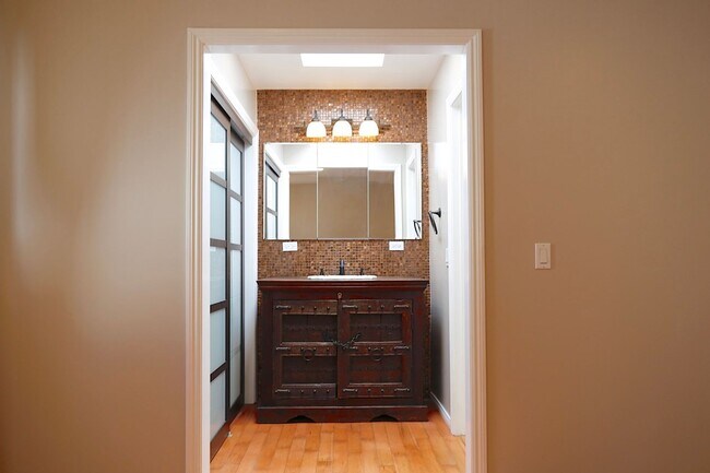 Building Photo - Beautiful North Hollywood 3 Bedroom, 2 Bath Single Family Home  *** Non-Smoking***