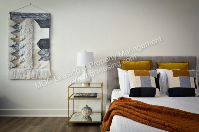 Building Photo - Stunning Ayden Place Townhome!