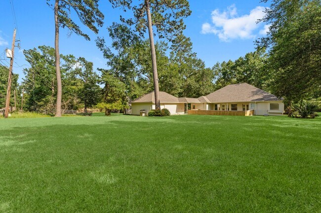 Building Photo - 2333 Stableridge Dr