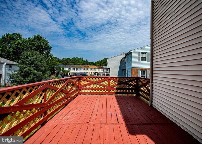 Building Photo - 15 Burnsway Ct