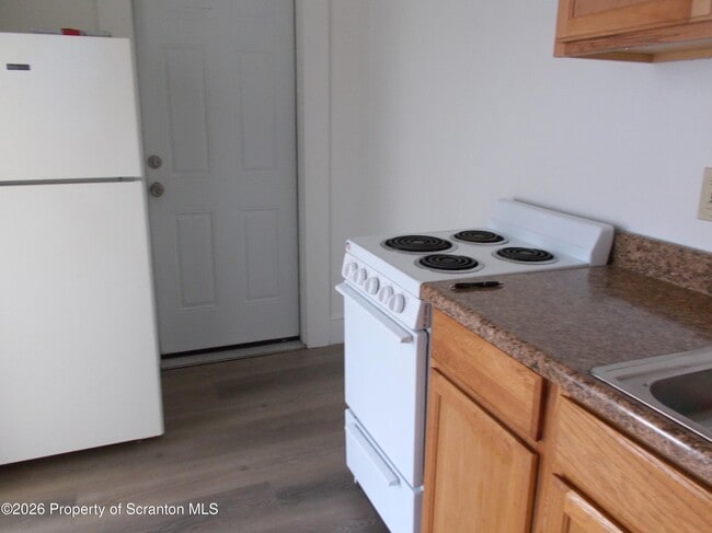 Building Photo - 711 Pittston Ave