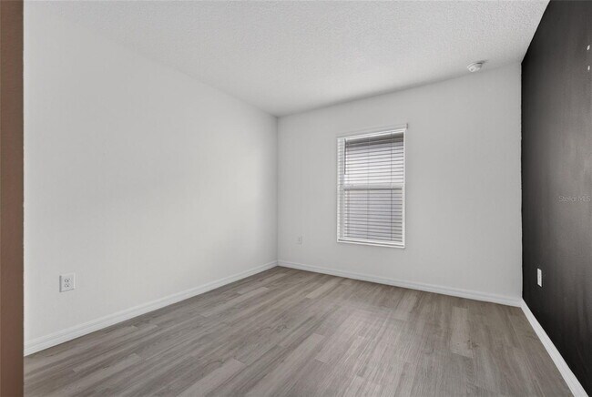 Building Photo - 1097 Augustus Dr