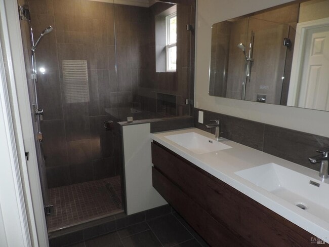 Building Photo - 4150 Manchester Dr