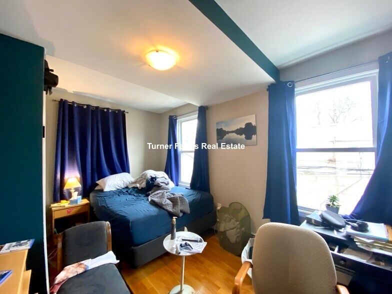 Building Photo - 173A Rindge Ave