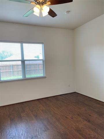 Building Photo - 1010 Utopia Ln