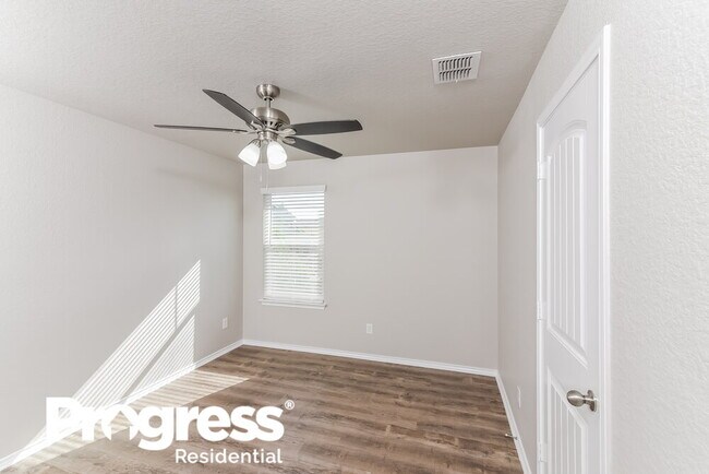 Building Photo - 11519 Verde Bend