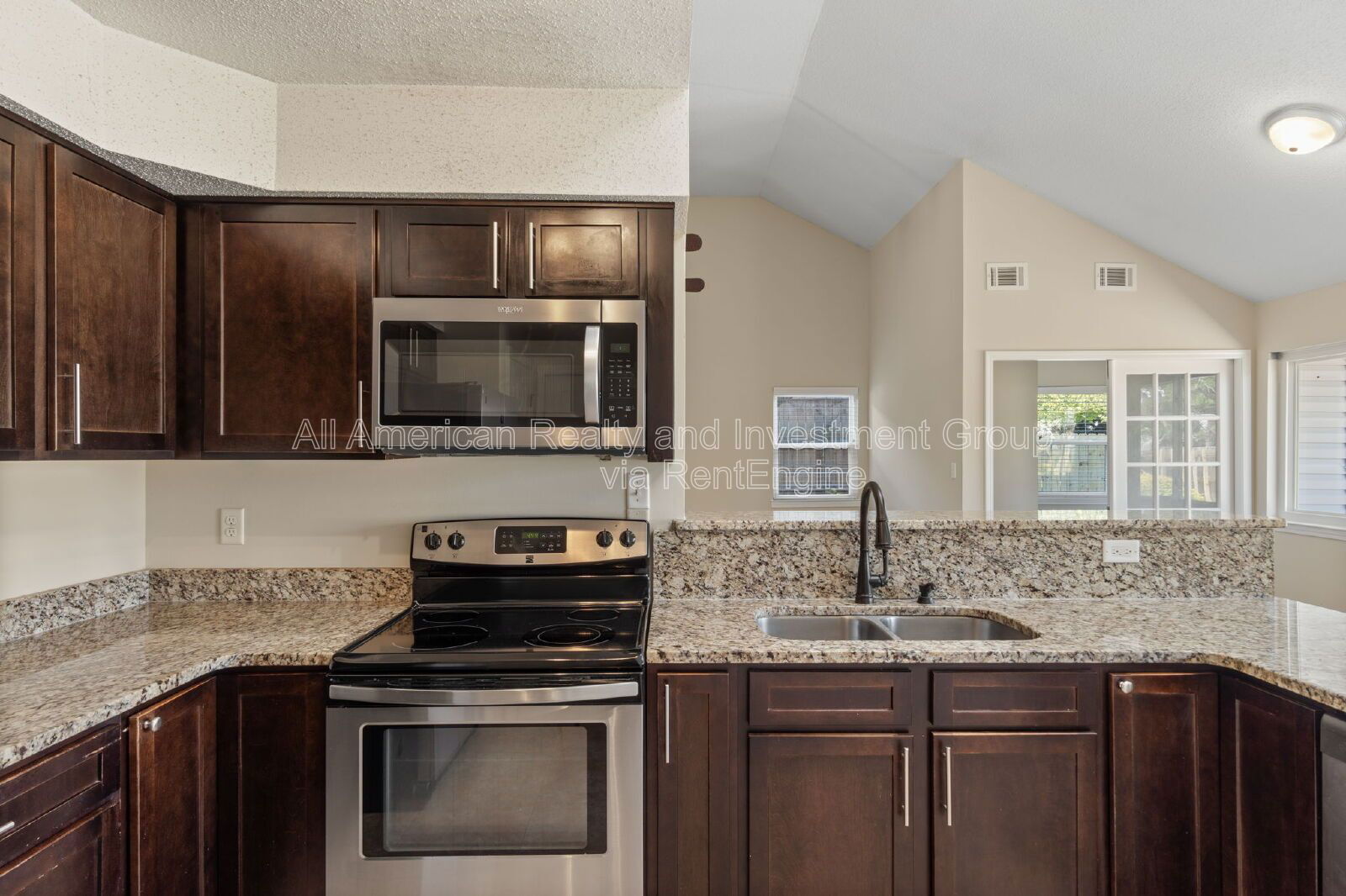 Building Photo - 549 Sibert Ave