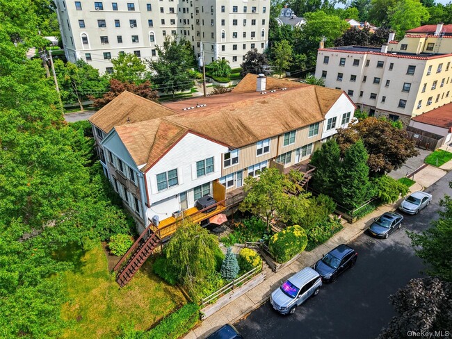 Building Photo - 149 Fenimore Rd