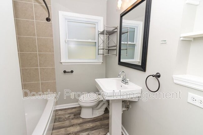 Building Photo - 7707 Canyon Dr