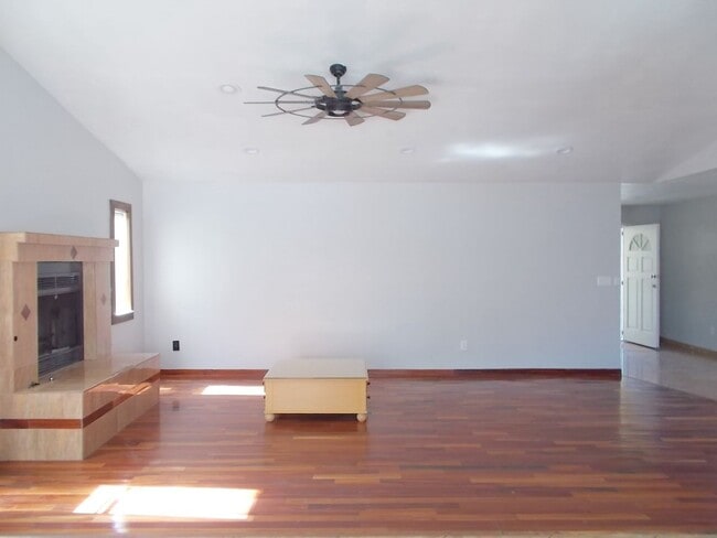 Building Photo - Stylishly Updated Single-Story 4BD Home with Sparkling Pool & Covered Patio Retreat