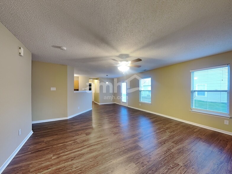 Building Photo - 14397 Cuppola Dr