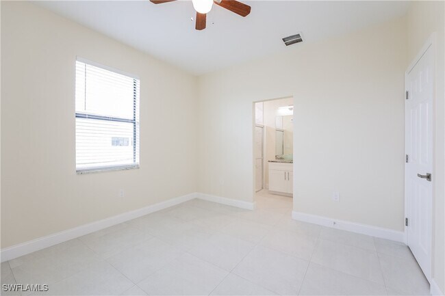 Building Photo - 1125 Capp Ave