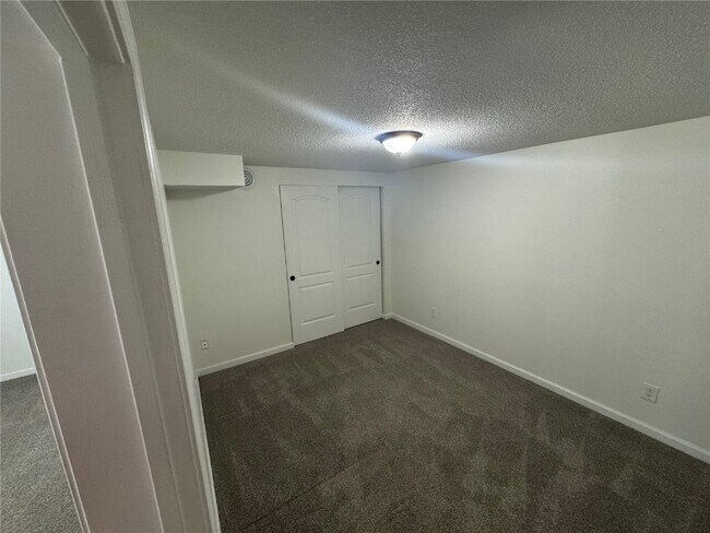 Building Photo - 1108 Amberglen Dr