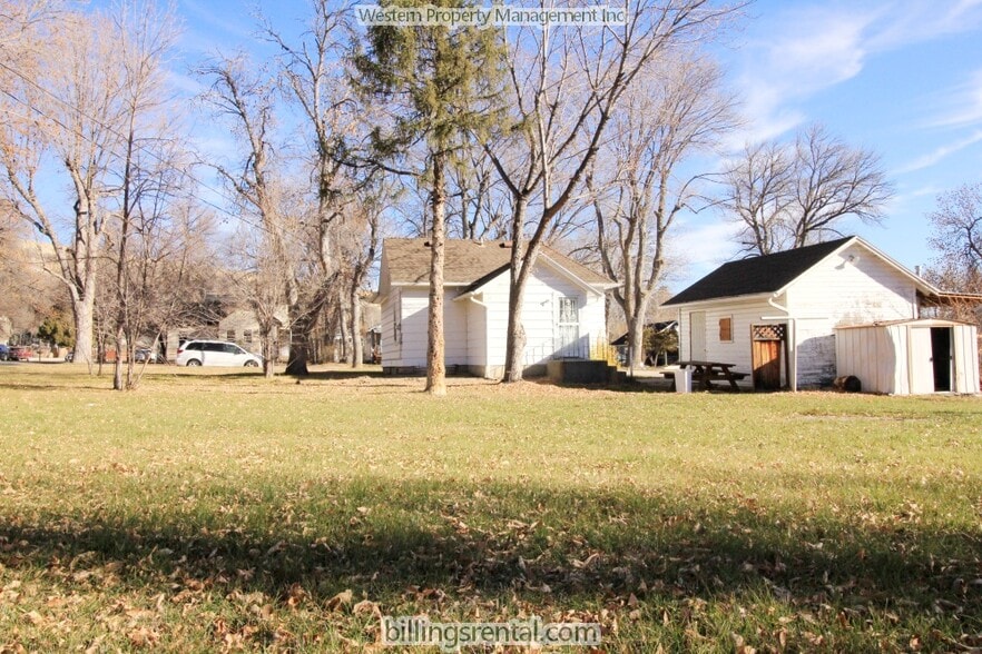 Backyard - 1042 N 24th St