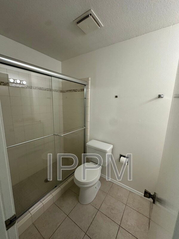 Building Photo - 5408 Guava Dr