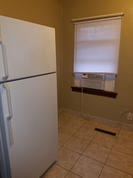 Building Photo - 4101 Potomac St