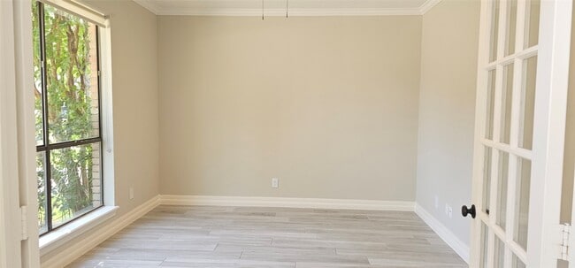 Building Photo - 930 Caswell Ct