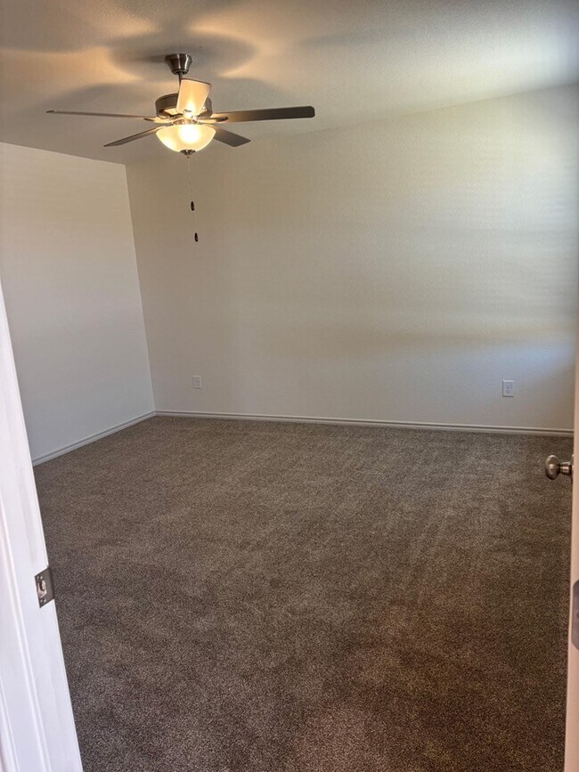 Building Photo - 8501 E County Rd 110