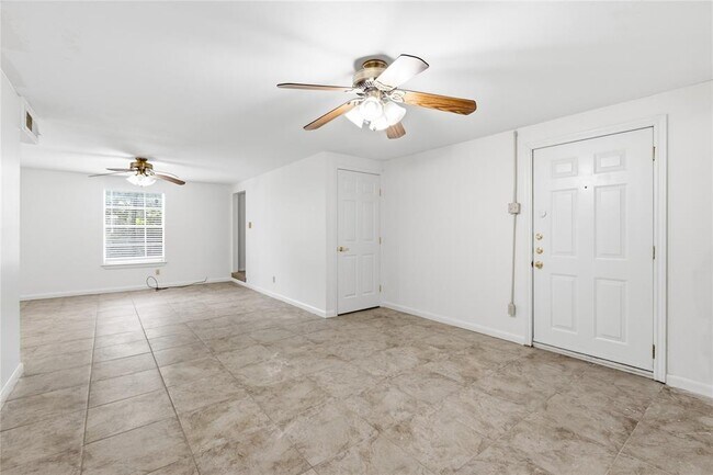Building Photo - 1613 Sunnyvale St