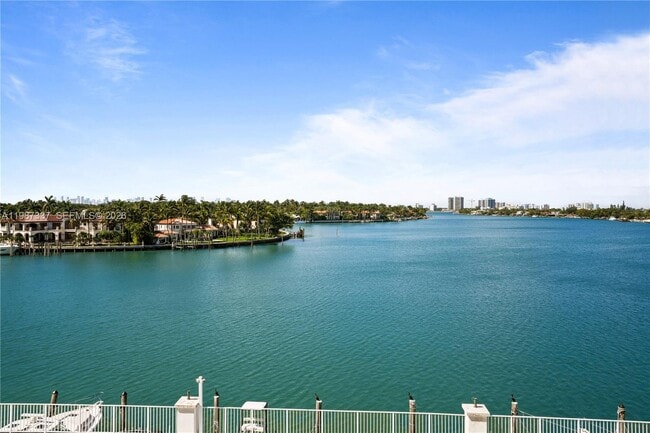 Building Photo - 6770 Indian Creek Dr