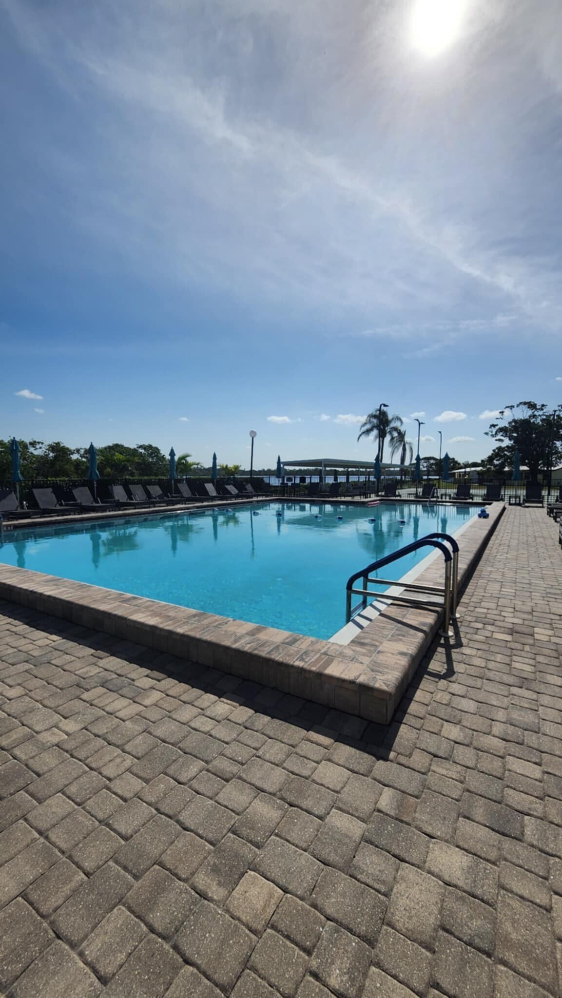 Building Photo - 2407 Pier Dr