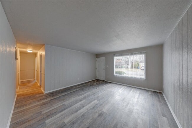 Building Photo - 7614 E 34th St