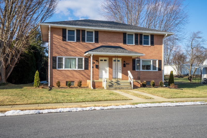Primary Photo - 707 Fairview Ave
