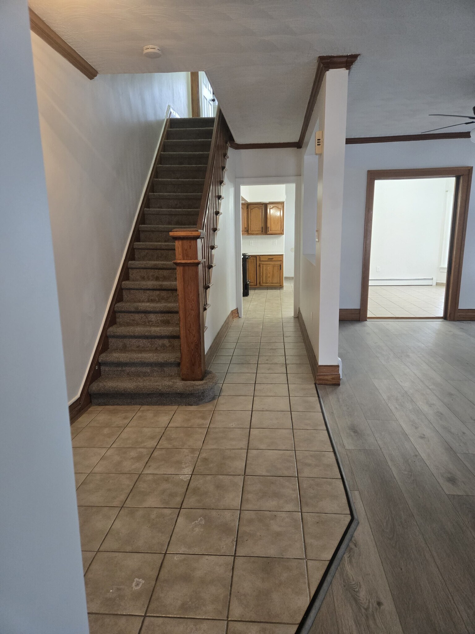 Building Photo - 146 William St