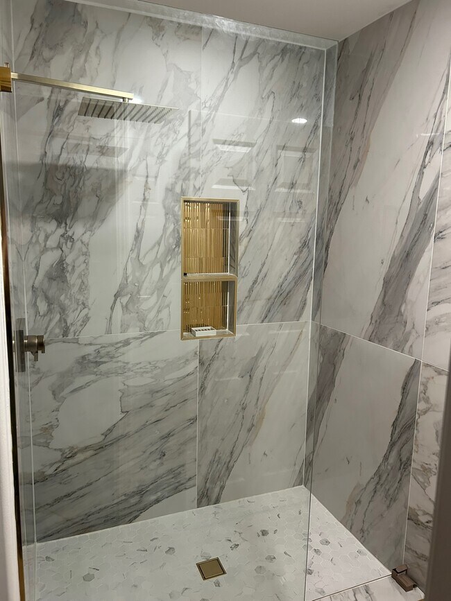 Building Photo - 207 Biltmore Pl