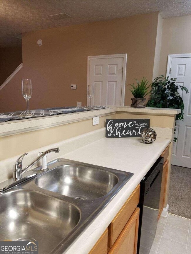 Building Photo - 6111 Camden Forrest Dr