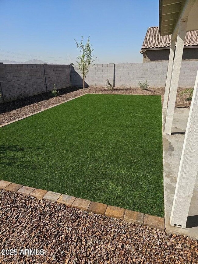 Building Photo - 8419 W Encinas Ln