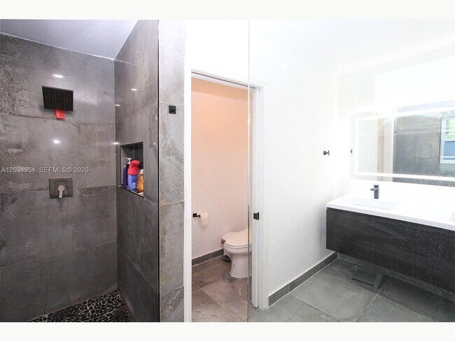 Building Photo - 14740 SW 108th Terrace