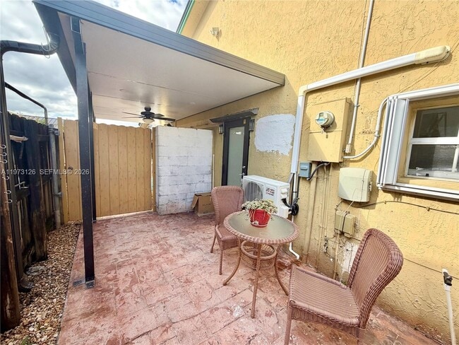 Building Photo - 17802 SW 152nd Ct