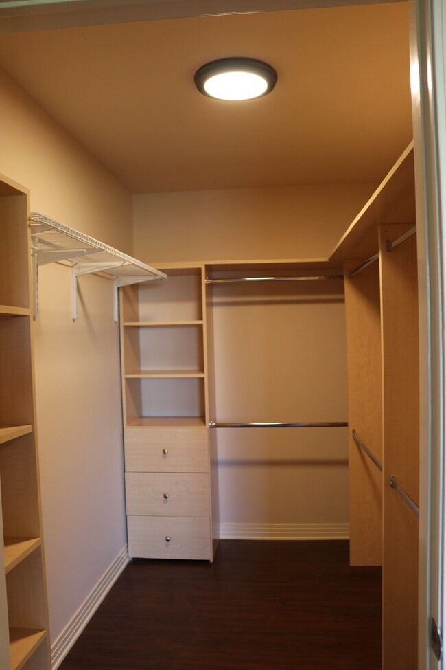 Master Closet 1 Walk In - 4904 Laurel Canyon Blvd