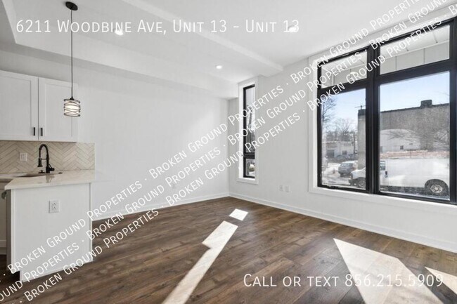Building Photo - 6211 Woodbine Ave